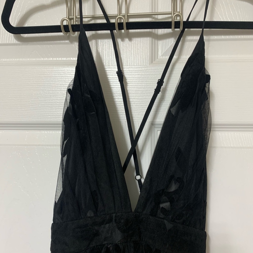 Windsor Black Lace Maxi Dress - Picture 4 of 6